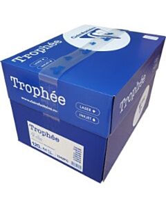 Karton mit cremeweißem A4-Papier 120 Gramm Clairefontaine Trophée